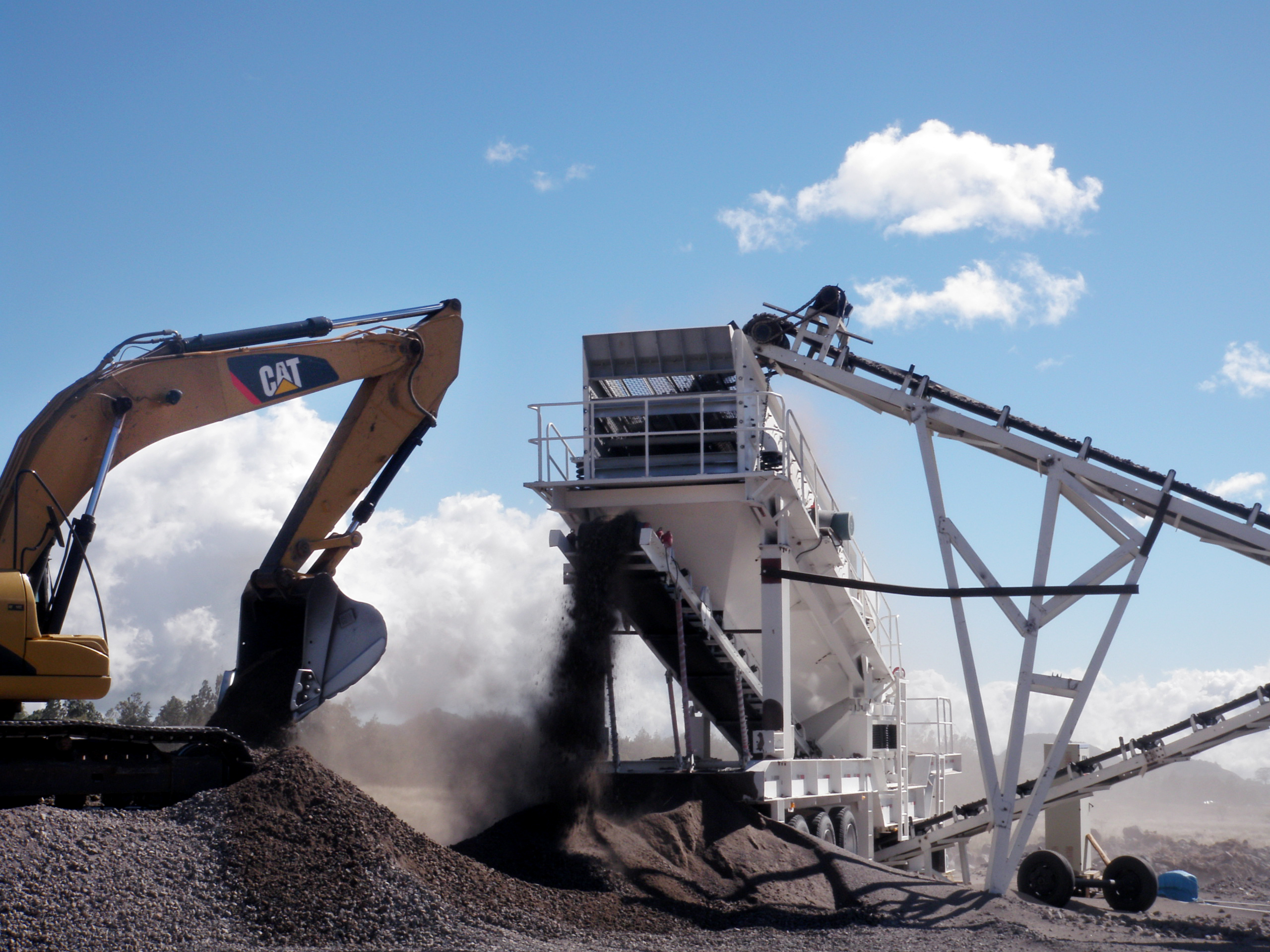 auto grease pump mining coal dust
